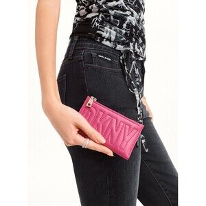 New DKNY Elsa Bifold Card Holder Small Wallet Leather Lipstick Pink